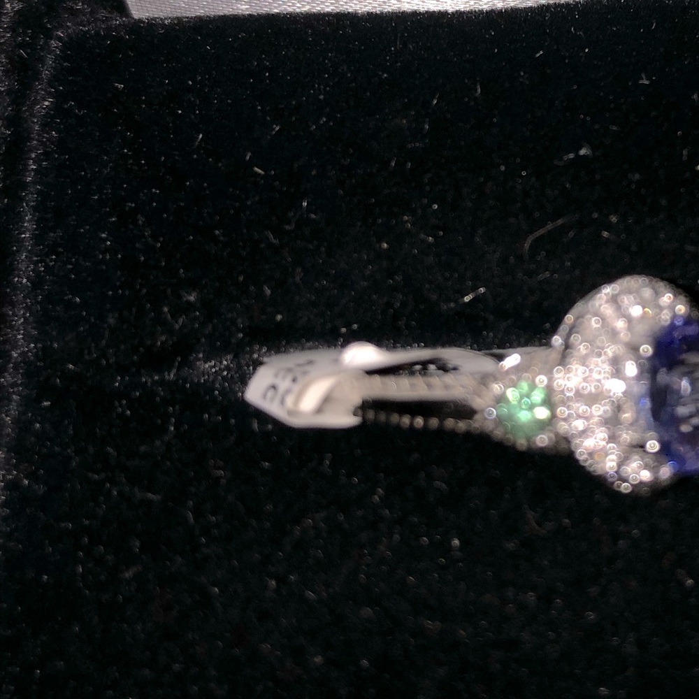Genuine (& rare) Tanzanite- Alexandranite - Diamond Ring - Picture 4 of 6